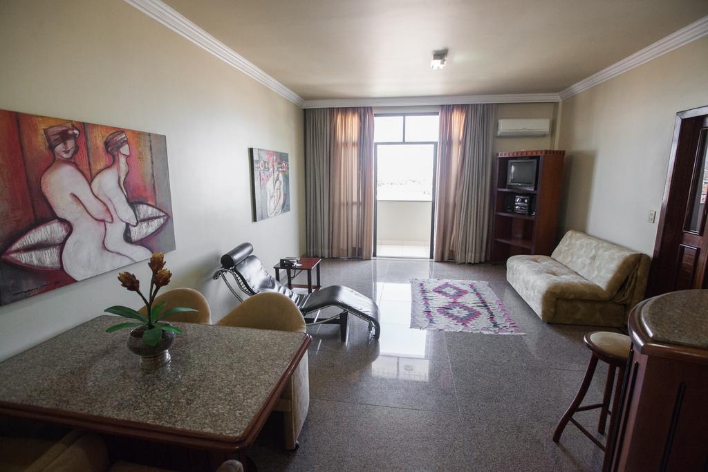 Dimas Lessa Hotel Монтис Кларос Екстериор снимка