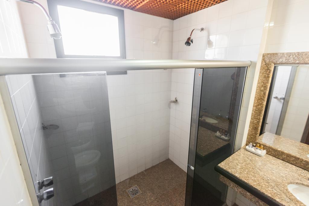 Dimas Lessa Hotel Монтис Кларос Екстериор снимка