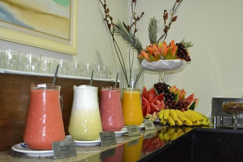 Dimas Lessa Hotel Монтис Кларос Екстериор снимка